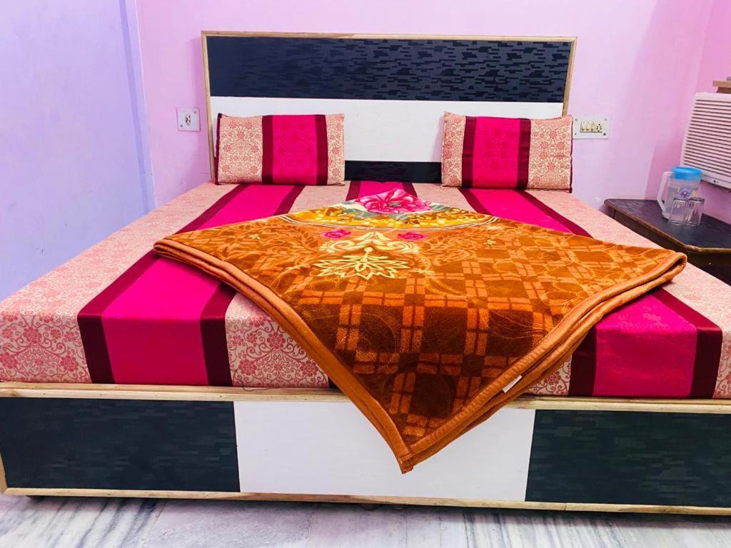 Hari Ganga Hotel -Near By Railway Station Харидвар Номер фото